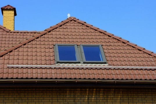How Long Do Tile Roofs Last 